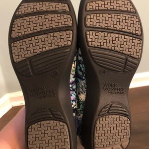 Dansko Shoes - Brand New Danskos Dansko Shoes - Brand New Danskos